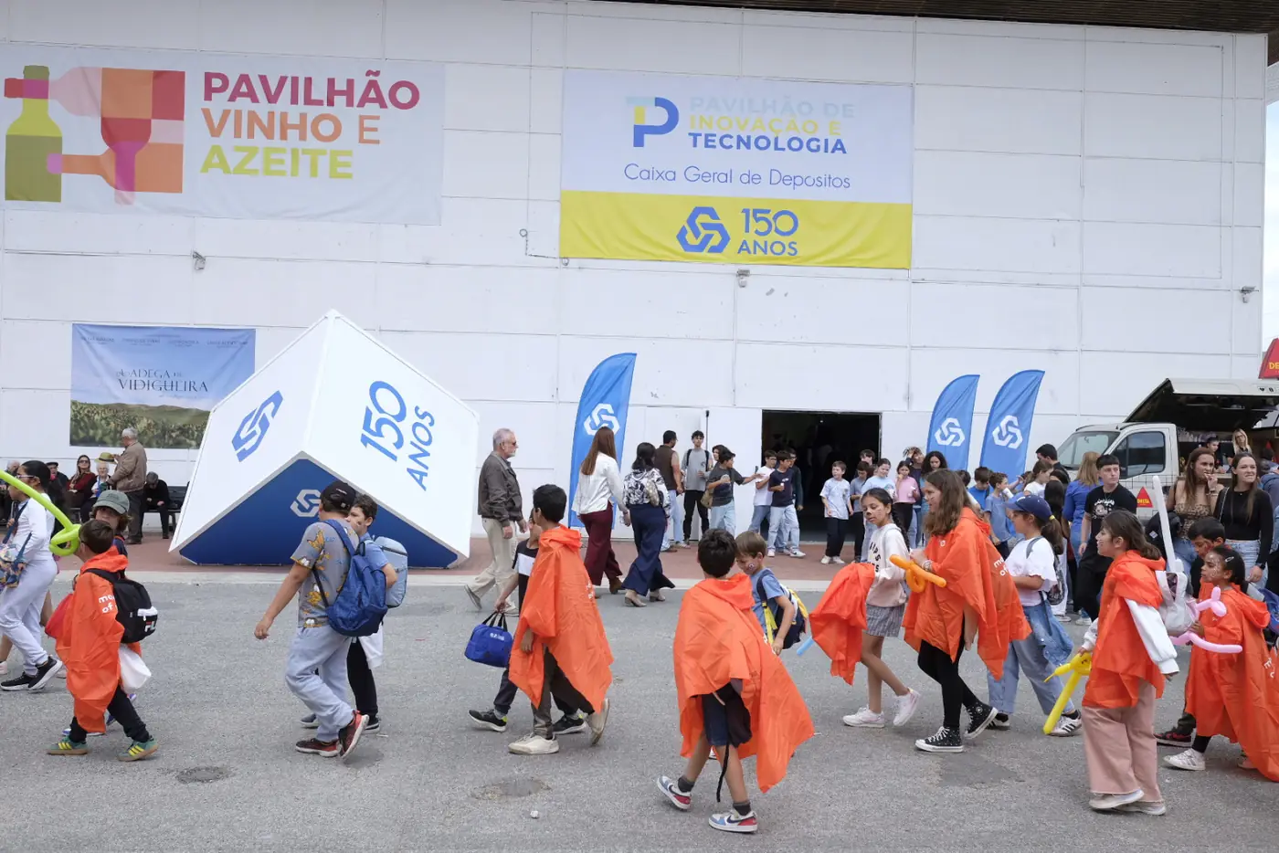 Visita de escolas ao Pavilhão de Inovação e Tecnologia